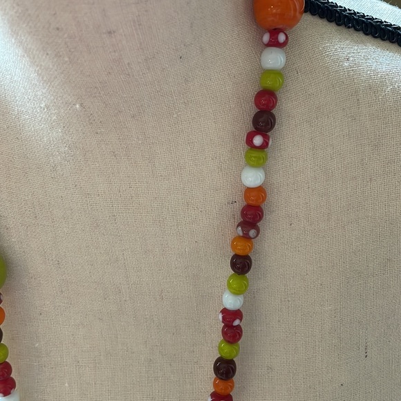 Long beaded necklace - Picture 3 of 4